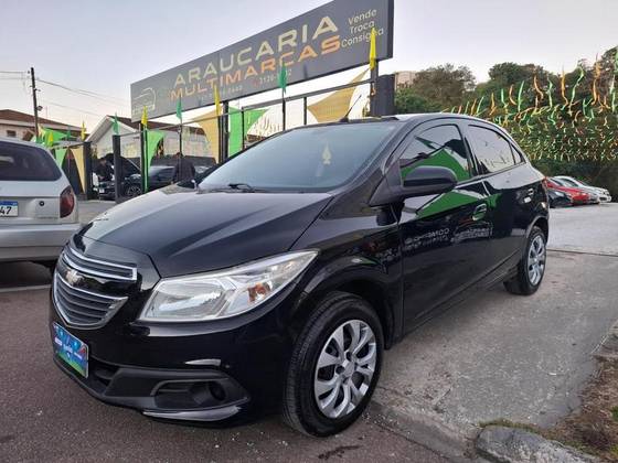 CHEVROLET ONIX 1.4 MPFI LT 8V FLEX 4P MANUAL CHEVROLET ONIX 1.4 MPFI LT 8V FLEX 4P MANUAL